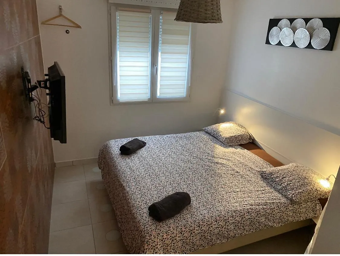 Appartements Meublees A Cote De L'Aeroport Marseille Provence Marignane